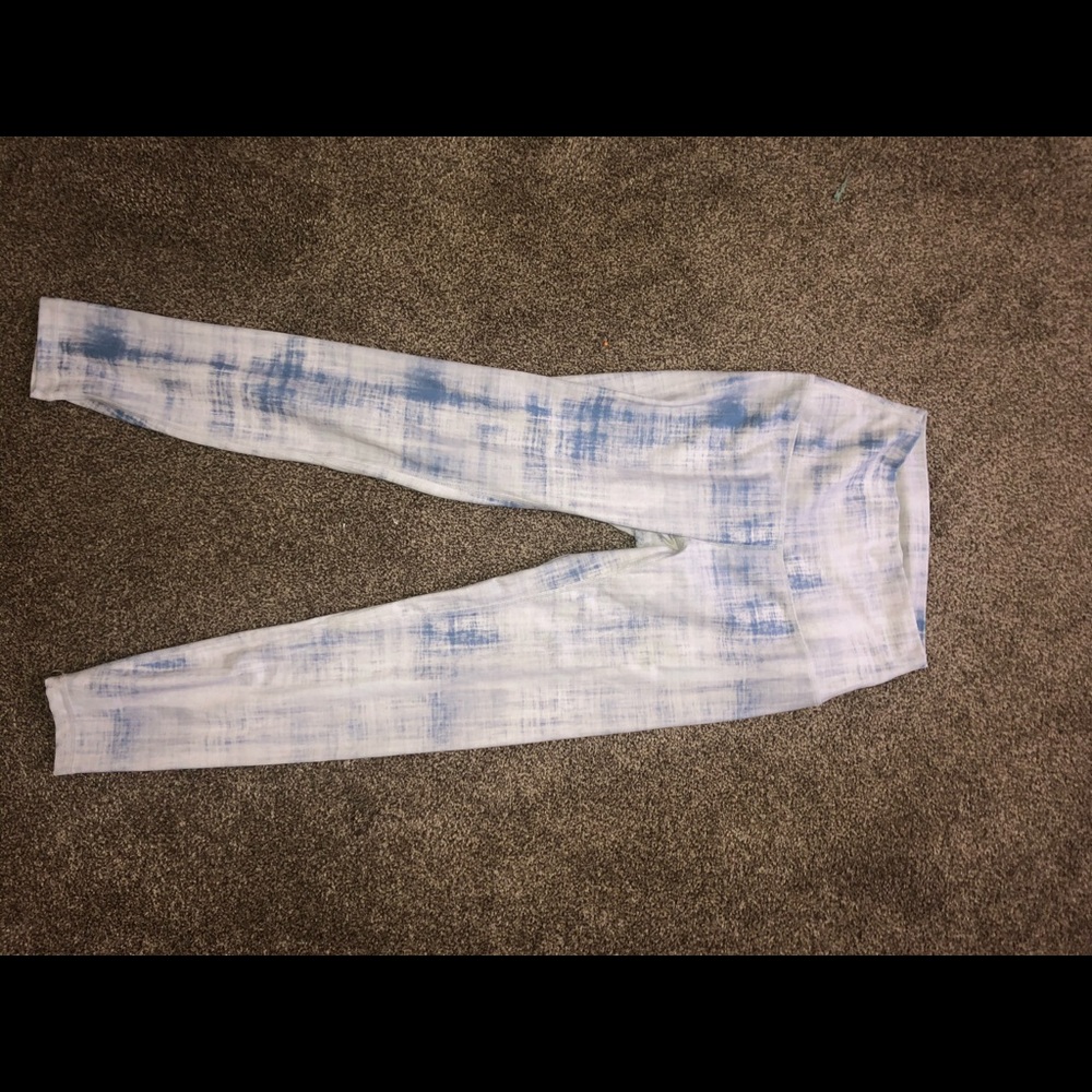 P’Tula active leggings size M
